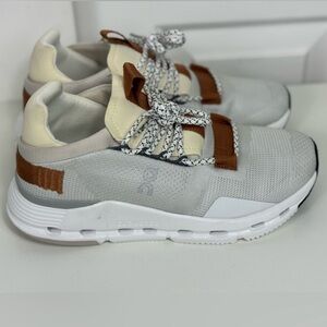 On Running Cloudnova Womens Sneakers